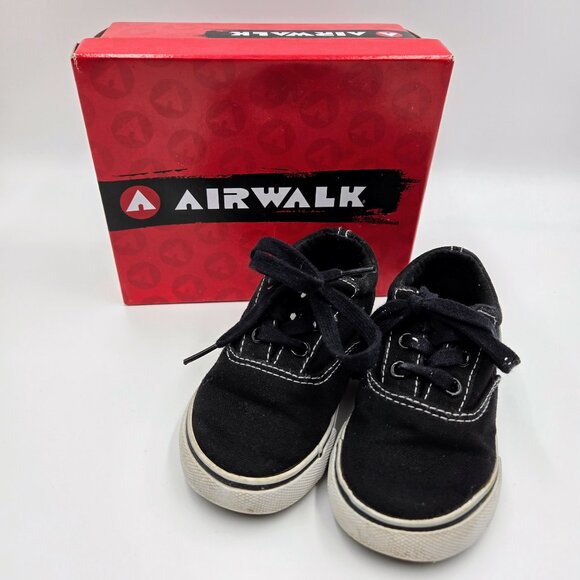 Airwalk Shoes Sneakers Rio Black White Canvas Youth Size 7 Lace Up Read - Picture 1 of 14